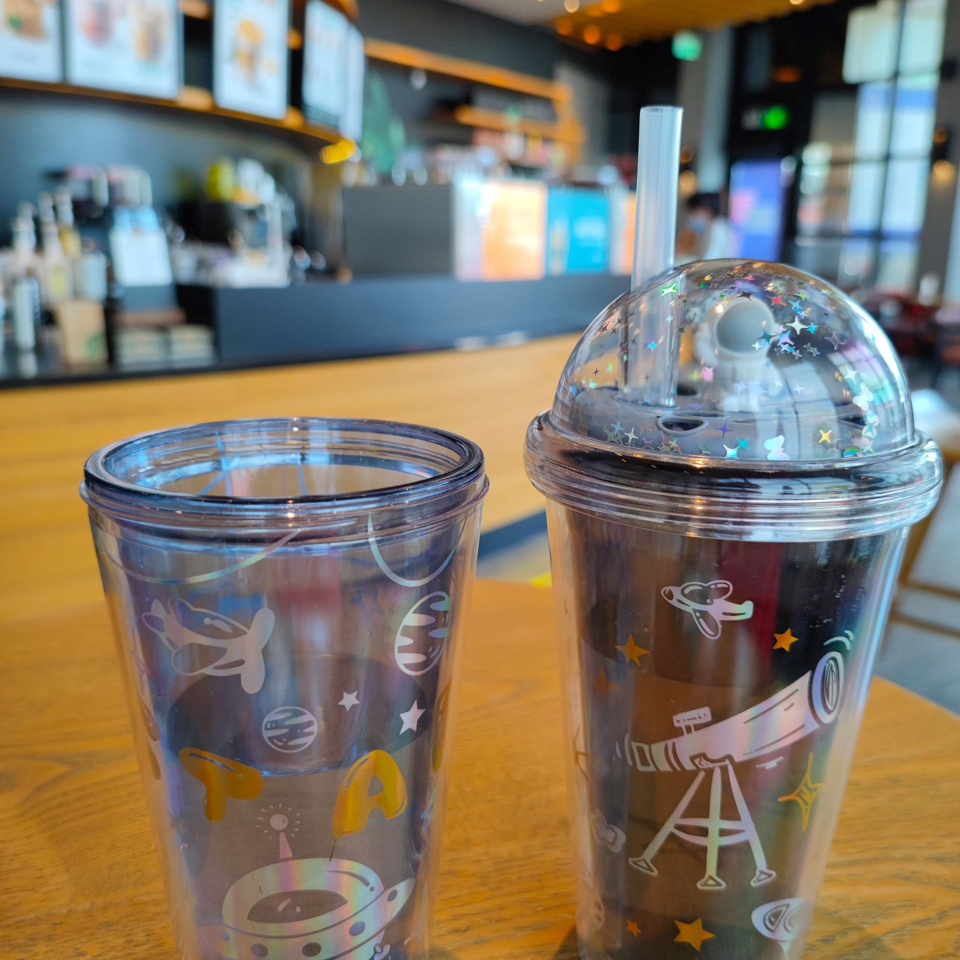 Verano nuevo material AS estudiantes tazas de té de paja con tapa de alta cara al por mayor 500ml taza de jugo de fruta fría