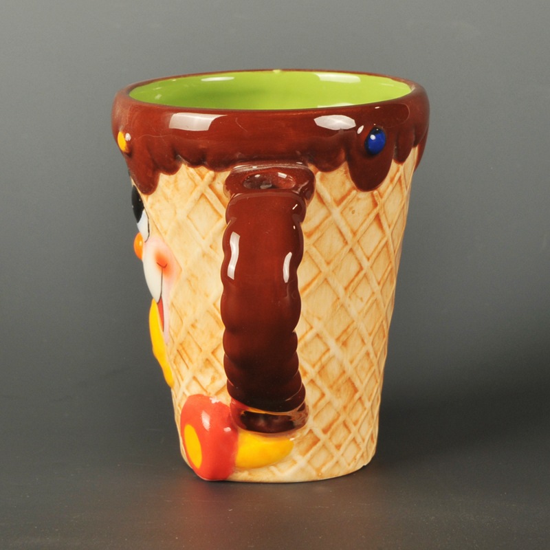Taza de cerámica de helado de viento de verano Taza de agua para estudiantes Taza con tapa y cuchara Taza con forma de helado