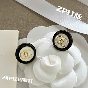 ��ƷС��24P�ڰ׬m�Ŷ��ins�߼��r�КW���ٴ�Ů���羳�Ʒ