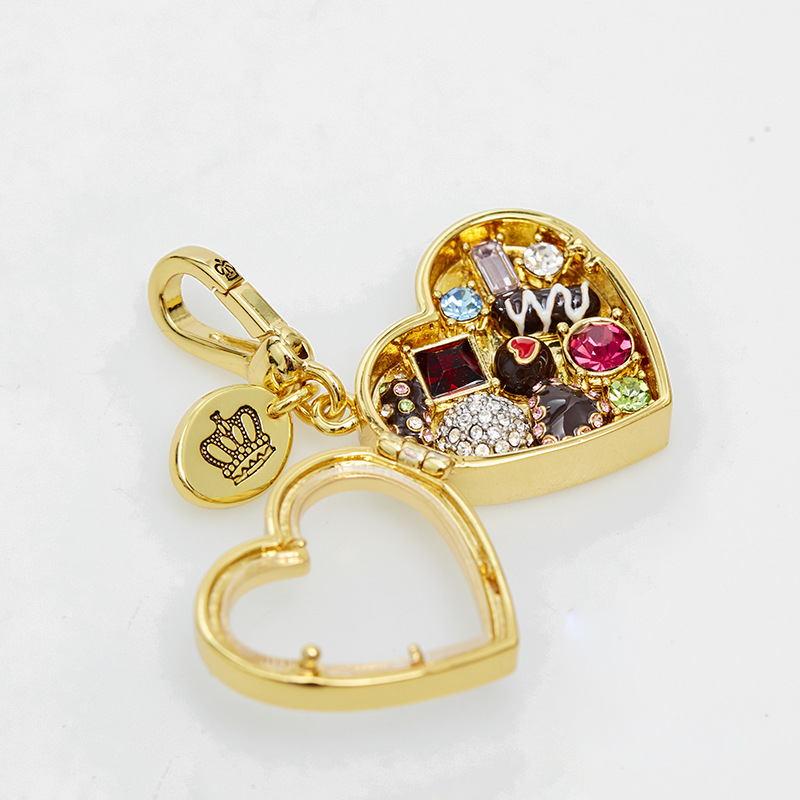 Heart-shaped pendant 6