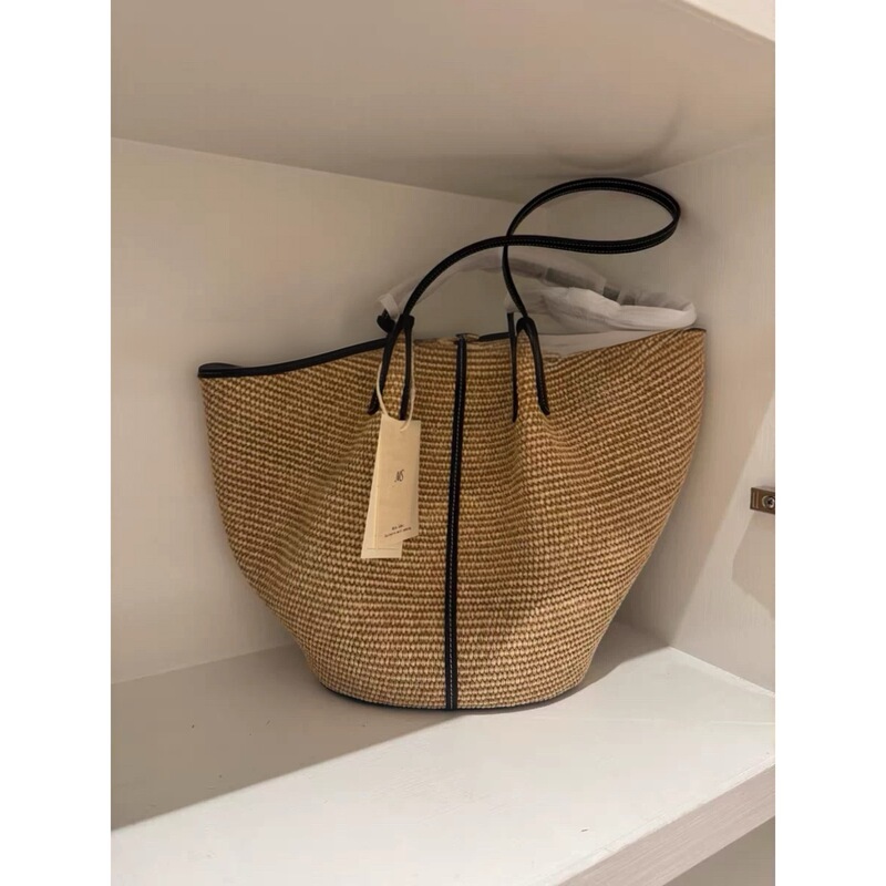 Spring and Summer New Travel Beach Niche Design Large-Capacity Tote Bag Single-Shoulder Woven Tote Holiday Straw Women's Bag