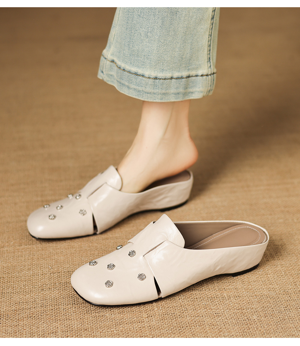 Dép sandal nữ quai chữ V mũi hoa bọc đầu, gót thấp 4 cm, da cừu thời trang — đen chi tiết 7