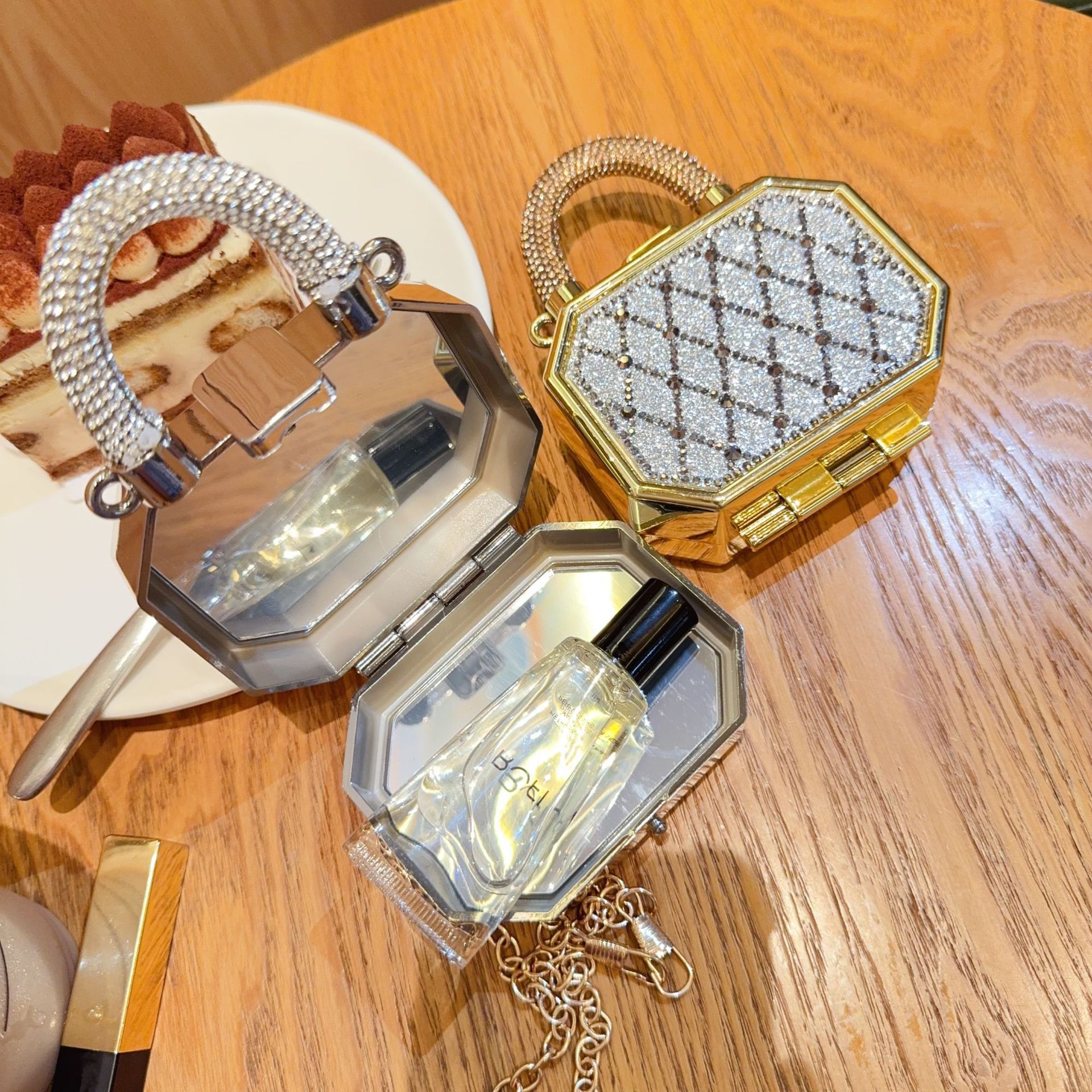 Mini borsa estiva in acrilico per donne e bambini con decorazioni in strass, elegante borsa dal design transfrontaliero unico_voghion.com