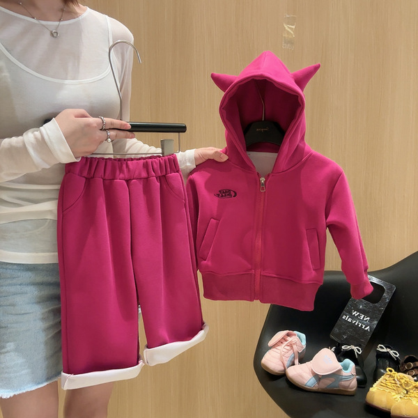 Autumn sports sweatshirt with zipper