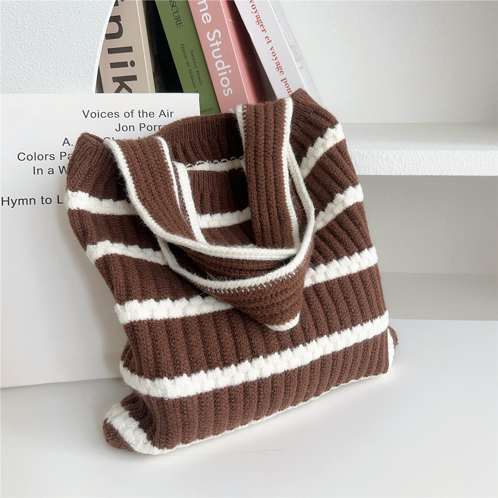 Women's Medium Knit Stripe Basic Classic Style Square Open Handbag display picture 7