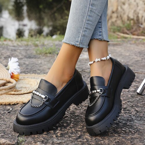 Black Loafers for Women 2025 Thick Sole Chain Single Shoes with Elegant British Style Small Leather Shoes