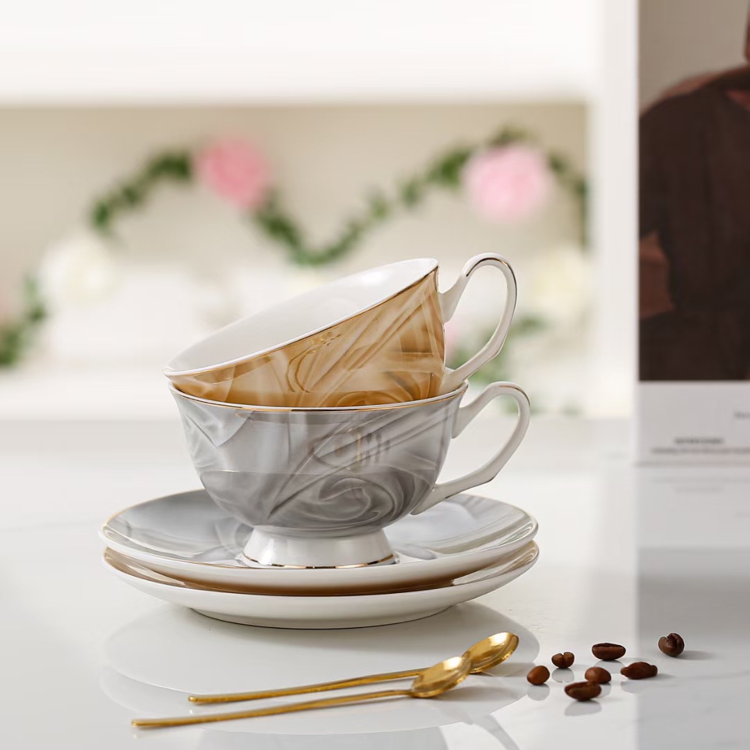 Taza de café de estilo nórdico de lujo de cerámica personalizada, taza de té de la tarde, combinación de tazas de regalo de mano de alto valor, taza de comercio exterior