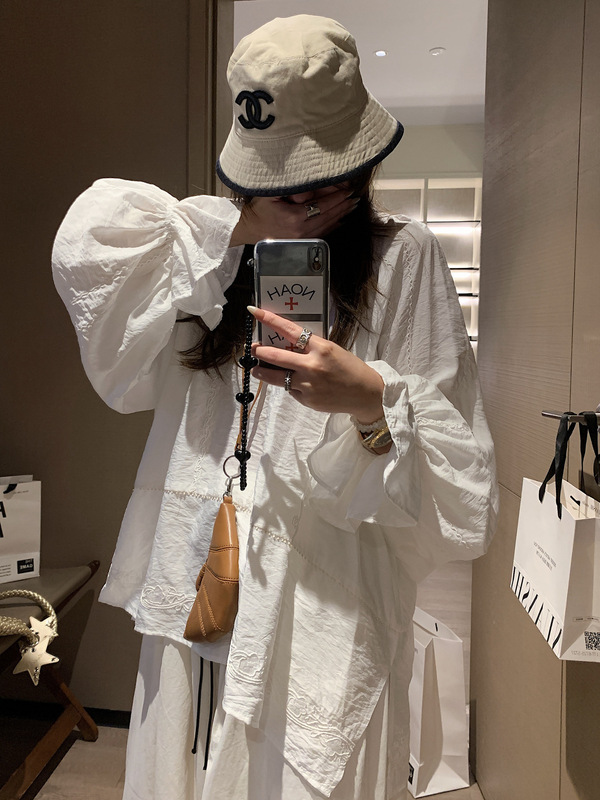 法式复古时尚重工精美盘绣灯笼袖立领衬衫女早秋松弛感上衣|undefined
