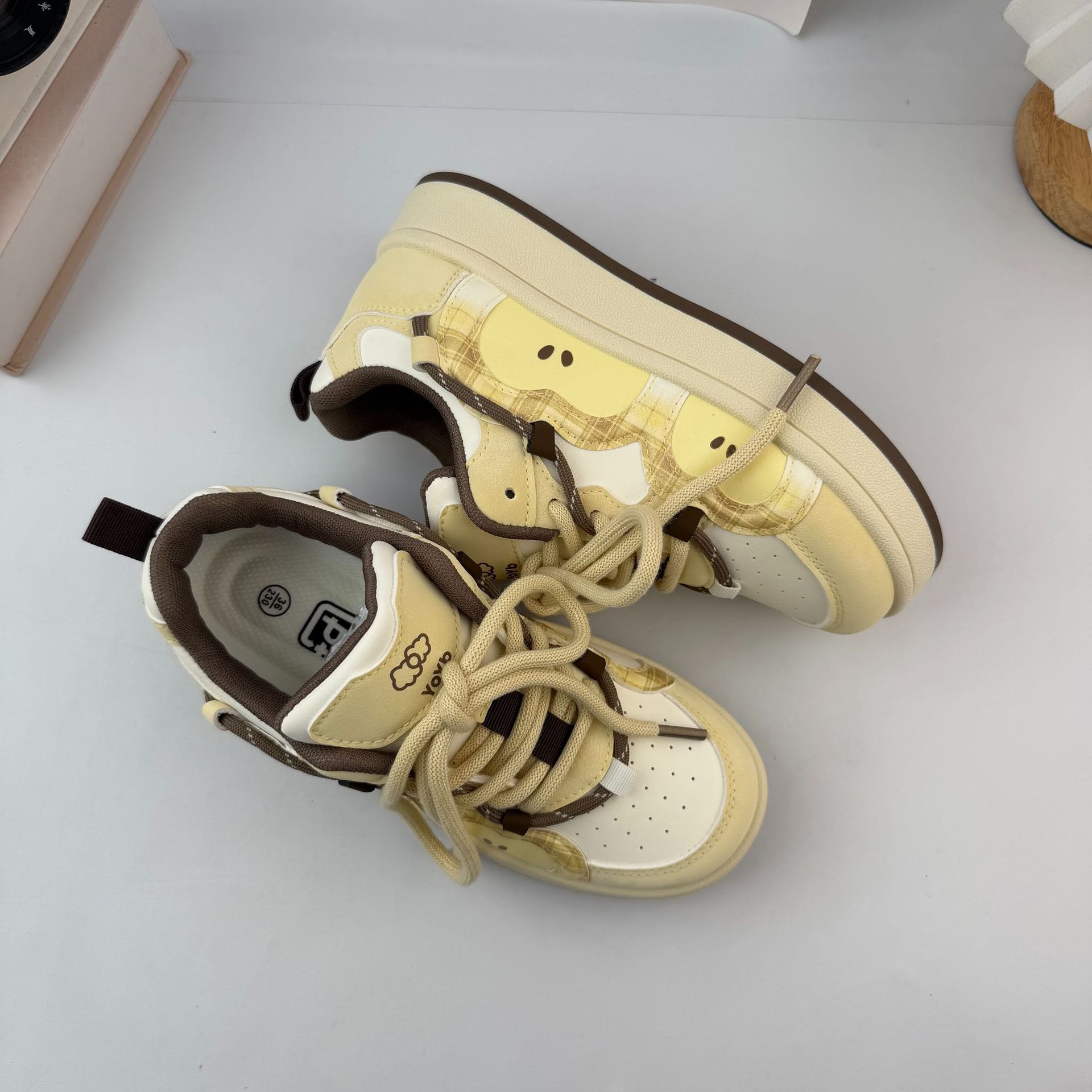 Yuanbo Nichong retro puerto zapatos de skate para mujeres 2025 otoño nuevo estilo universal zapatos chique estudiantes zapatos de mujer de suela gruesa