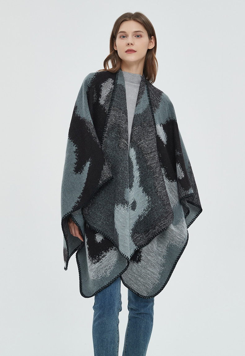 Unisex Large leopard print split cape with double jacquard collar_voghion.com