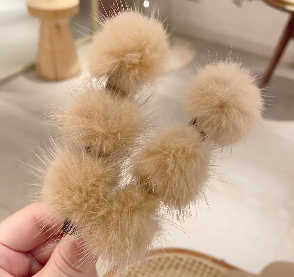 Plush side clip, female fuzzy ball braided hair clip, side double bang clip, head accessory, French braid hair pin, duck bill clip