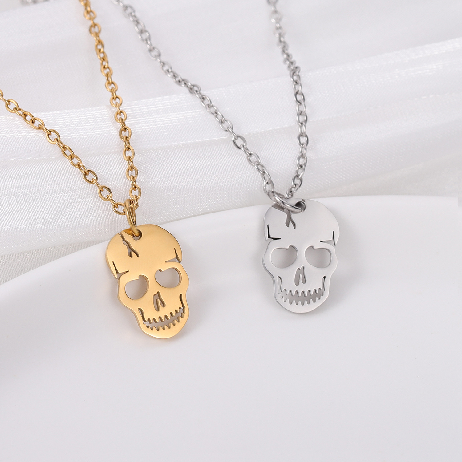 Street Occasion Stainless Steel, Titanium Steel Material Halloween Festival Skull Pattern Wholesale Jewelry Hip-Hop Skull Stainless Steel Titanium Steel Patchwork Pendant Necklace