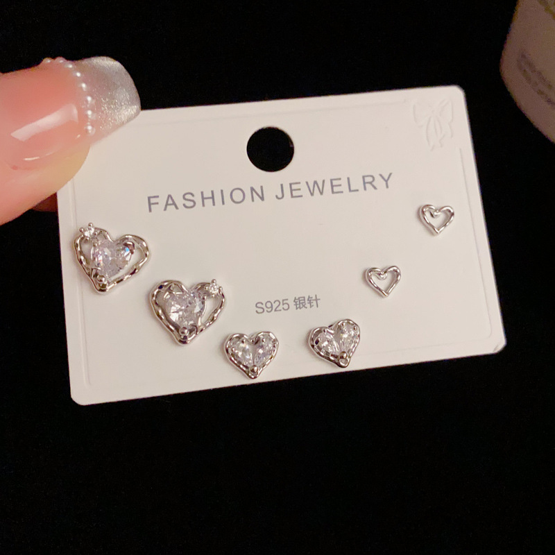 13g Weight 925 Sterling Silver Ear Needle Material Ear Studs Classification 1 Set Quantity Holiday, Banquet, Daily Occasion Copper Material Heart Shape Pattern All Seasons Season Women's Gender Simple Style Style 1 Set Simple Style Heart Shape Copper Ear Studs 5