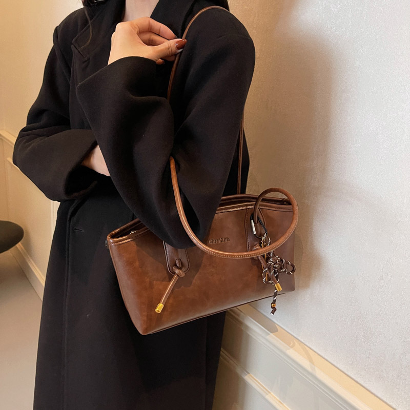 Vår og sommer Ny dameveske Toteveske PU Retro Tekstur Avslappet Pendling Europeisk og amerikansk Personlighet Mote Enkel Skulderveske_voghion.com