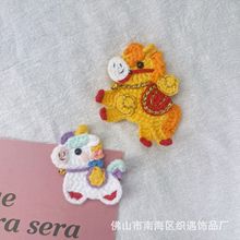 小马驾到手工钩织发夹可爱卡通生肖马发财马边夹毛线编织服装配件