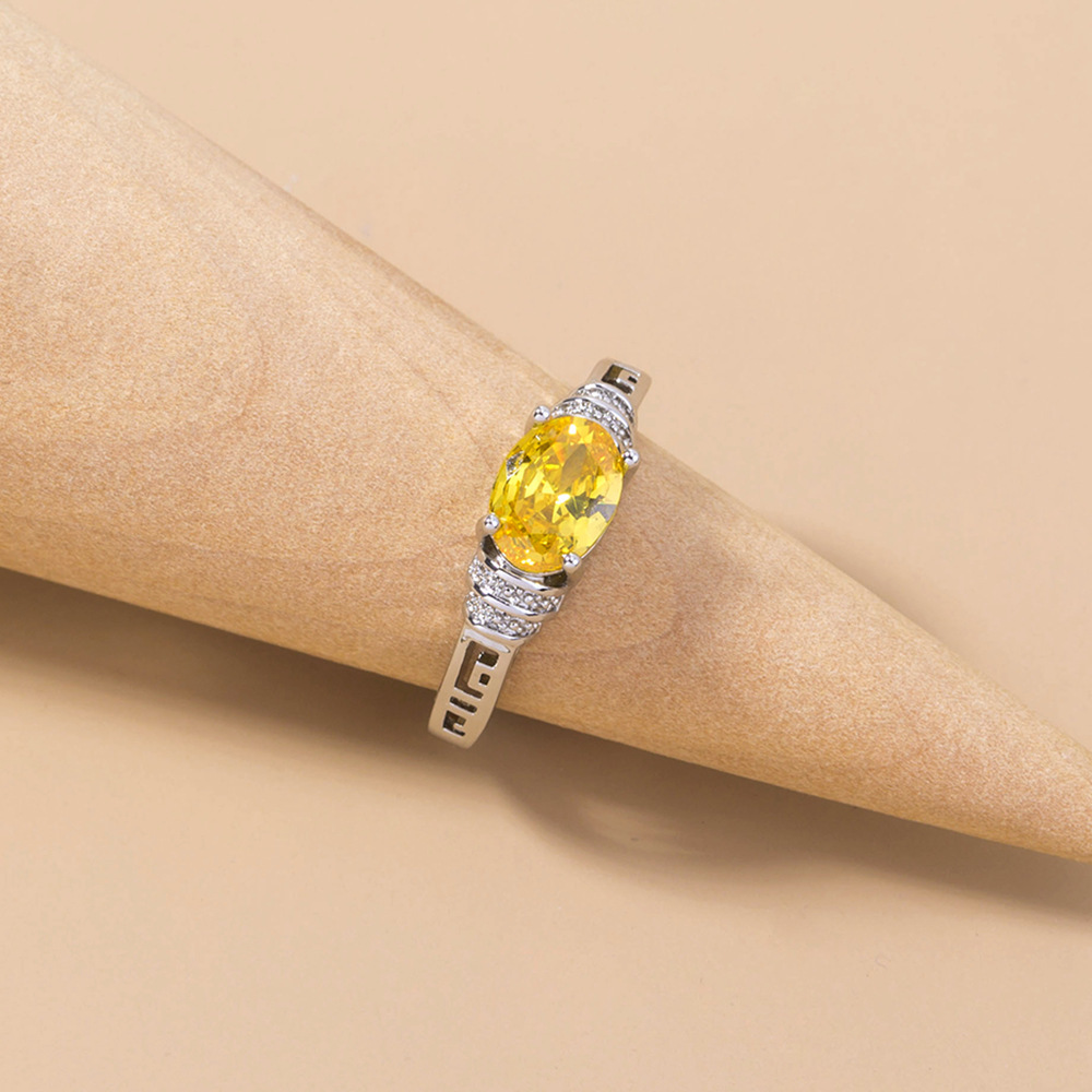 Simple Yellow Gemstone Ring Accessories Creative Micro-inlaid Zircon Copper Ring Wholesale display picture 4