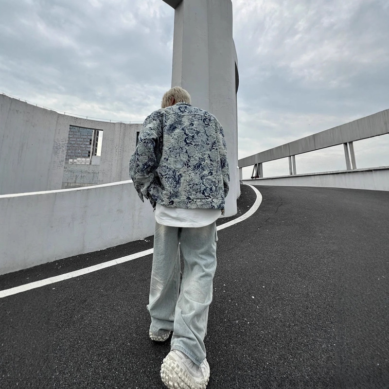 Correct Version of the Original V Brand 22Fw Retro Floral Tassel Denim Jacket Jacket for Men and Women, Casual and Versatile