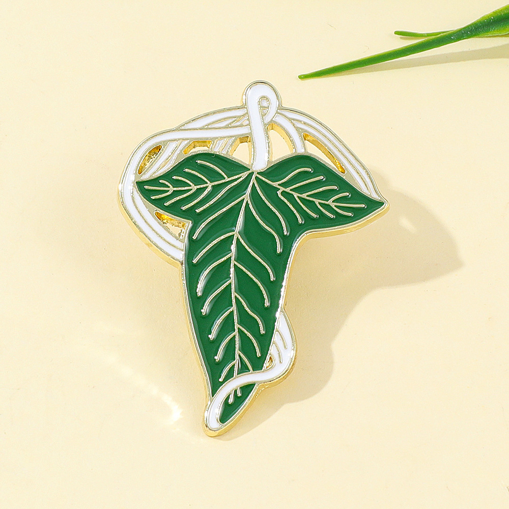 Film and Television Props Metal Badge Lord of the Rings Exquisite Elf Leaves Green Leaf Alloy Brooch Backpack Accessories Pin