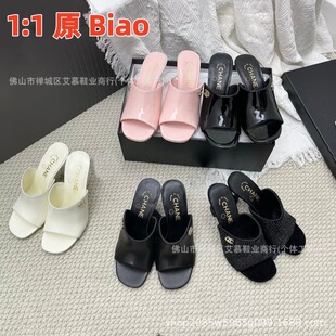 С���L2026���ļ��¿����Ƥ����C��~��ٴ�һ�ָ߸�����ЬŮ