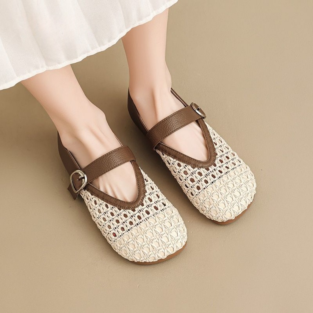Tejido muy bueno usar zapatos de mujer francesa Marie Jean 2026 verano nuevo suela suave vacío hada con falda zapatos de moda