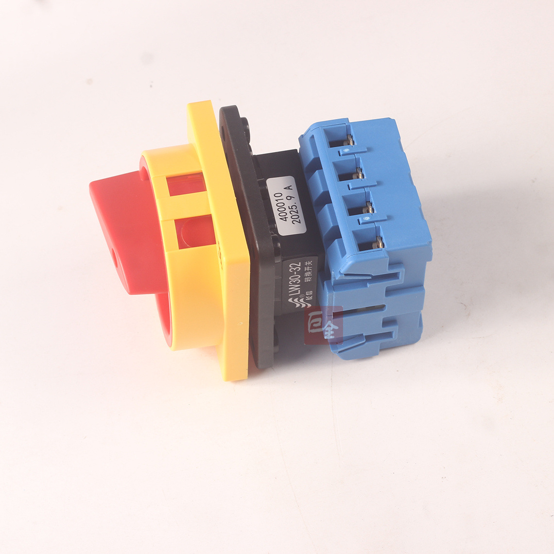 ���� ��Ͽ���LW30 4P 32A ת������ LW30-32 400010