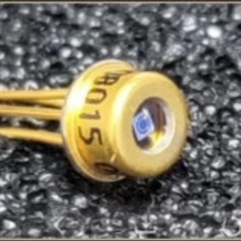 KLH500-9-8015T 雪崩光电二极管放大器平板硼硅玻璃窗盖TO-52封装