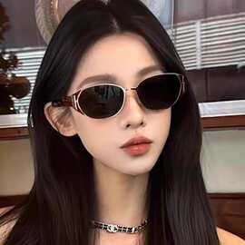 欧美辣妹复古猫眼墨镜女高级感金属旅游玳瑁色太阳眼镜方圆脸显瘦
