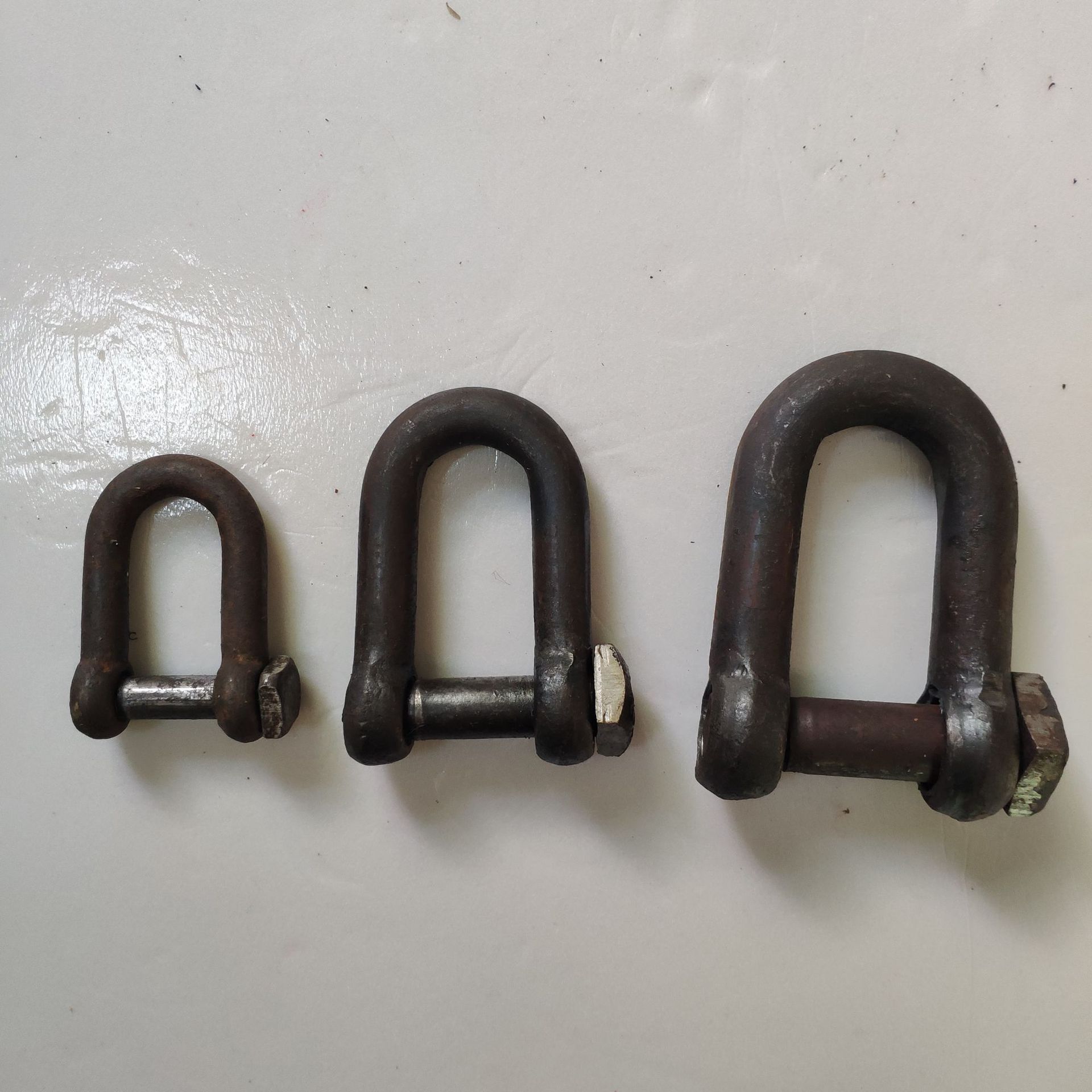 厂家供应船用卸扣 原色欧式方头拖网卸扣