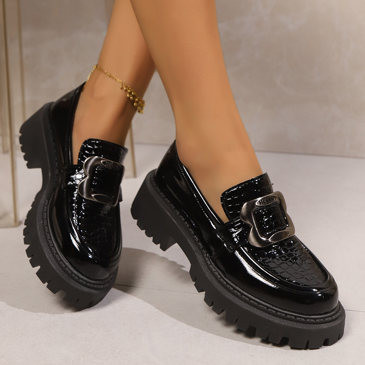Fashionable black retro Mary Jane shoes English style with bow…