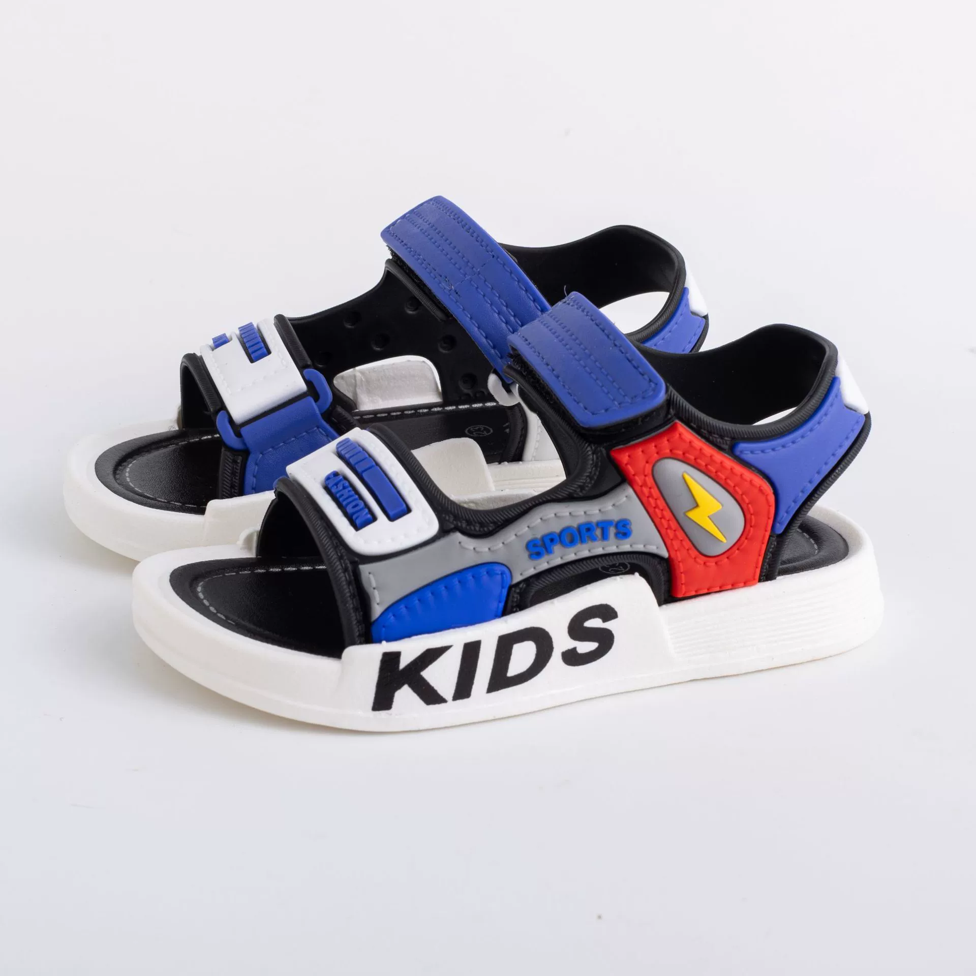 25 новых моделей детских сандалий повседневные ученики начальной школы на мягкой подошве пляжный липучка для мальчиков