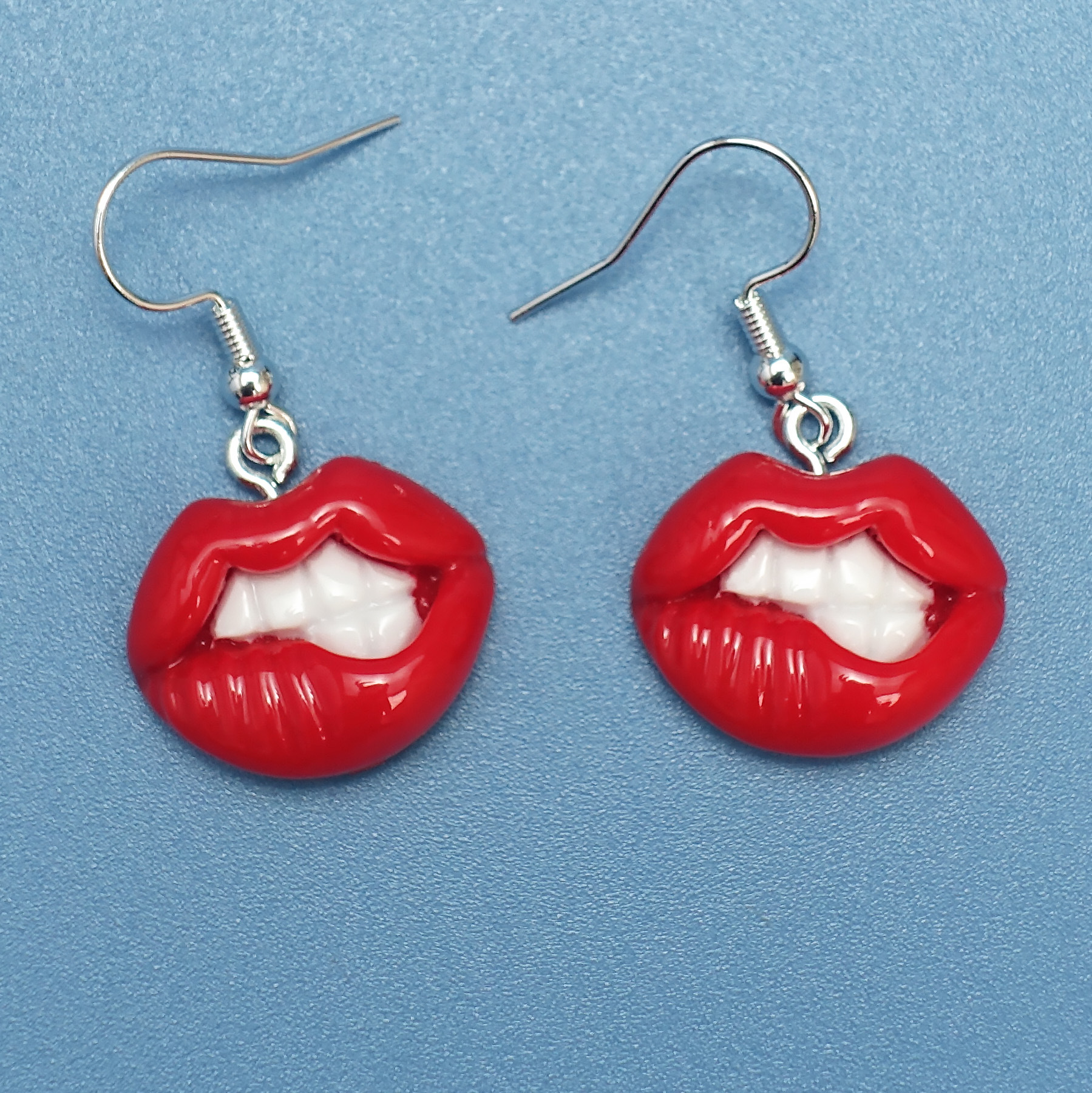 1 Par Elegante Dulce Labios Enchapado El Plastico Cobre Plateado Gancho Para La Oreja display picture 6