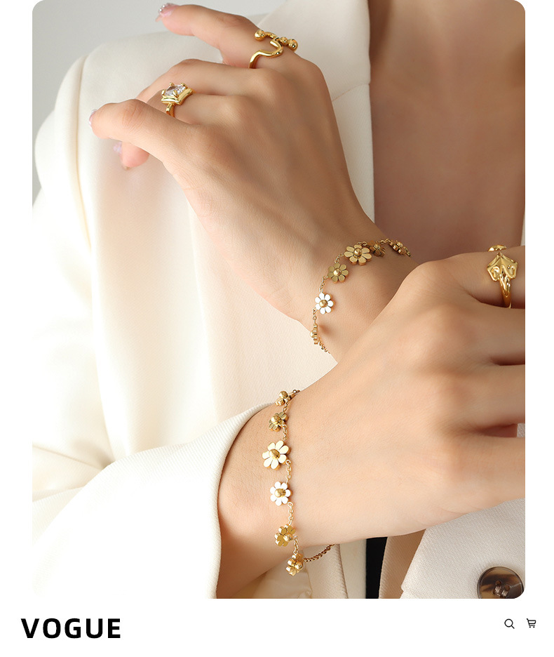 Real Gold Plated Plating Material 304 Stainless Steel Pendant Material Bracelets Classification PVD Coated Real Gold Plated 18K Gold Flower 304 Stainless Steel French Style Waterproof Non Tarnish 304 Stainless Steel Bracelets