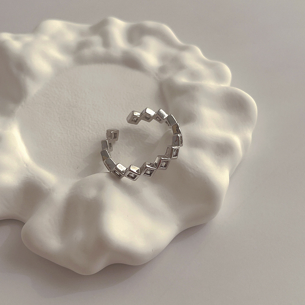 Retro Geometric Copper Inlaid Zircon Rings