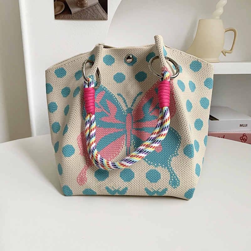 Bolsas de punto nuevas bolsas de hebilla de anillo trenzadas bolsas de mano de hebilla magnética tridimensional bolsas de mano bolsas de mano bolsas de hombro fábrica al por mayor