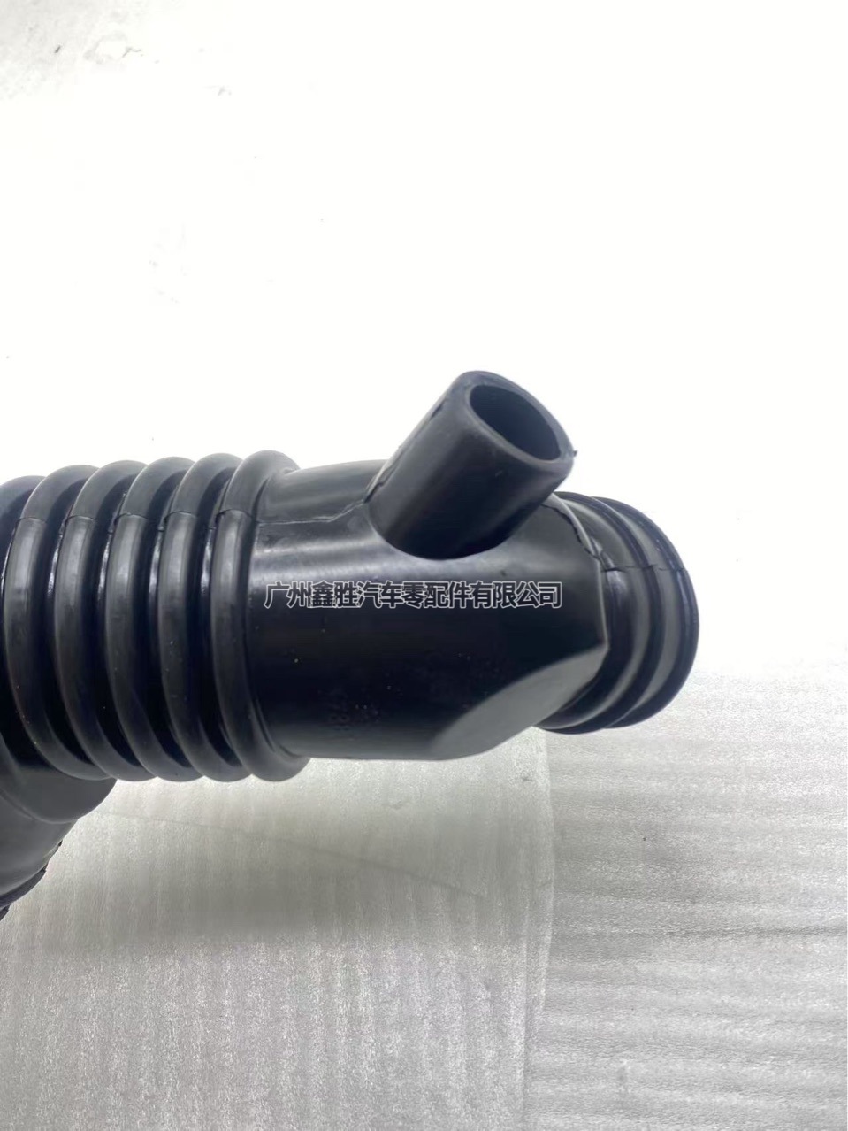 17881-0L050 0L051 Is Suitable for Toyota Hilux Vigo Air Intake Hose Kun25 Pickup Truck