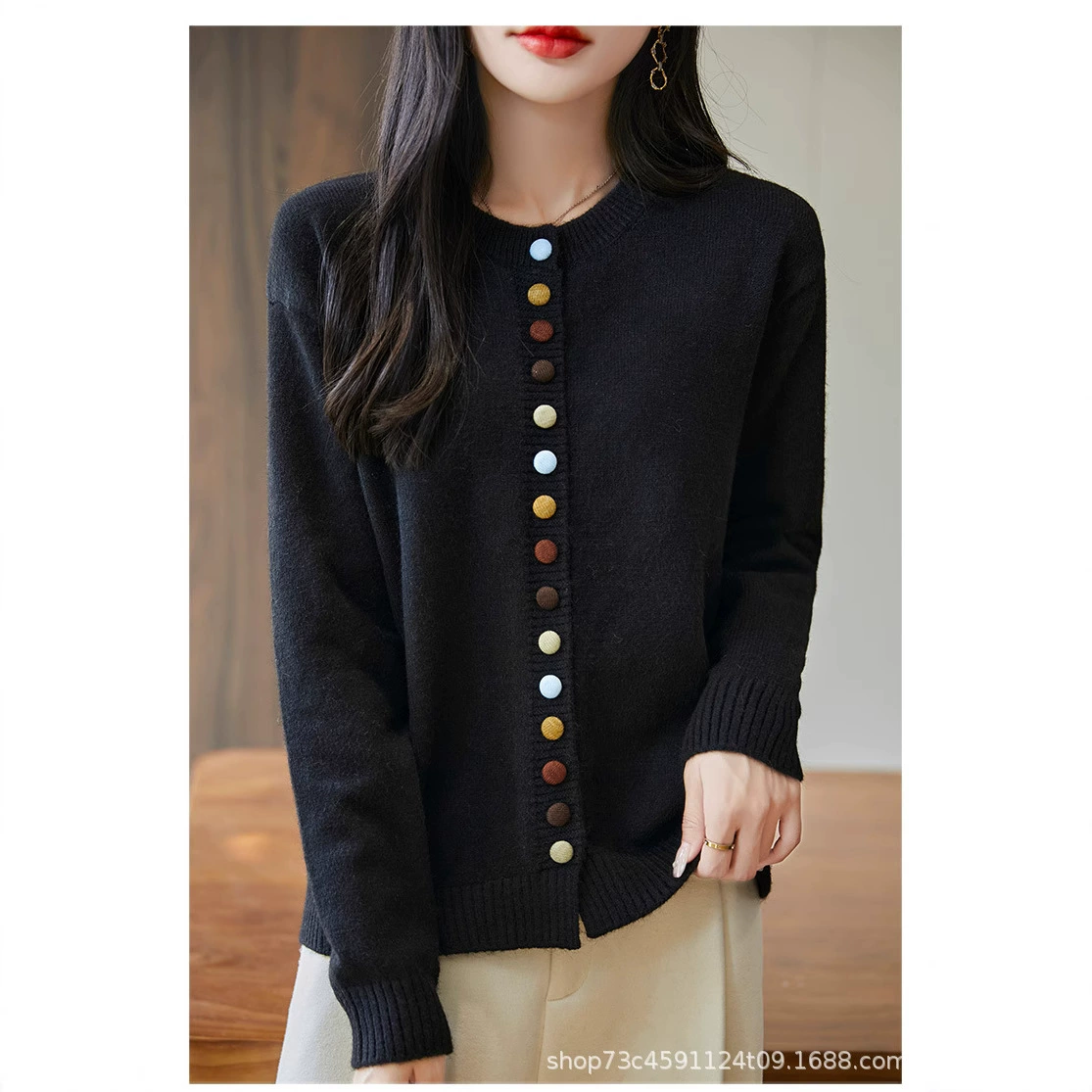 Цветные пуговицы свитер с круглым вырезом кардиган осень-зима новый литературный свободный свитер женский маленький ароматный ветер вязаный топ пальто