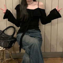 黒一字肩長袖日焼け止めtシャツ女性の秋の新しい薄いデザイン感肩ストラップ上着ins潮