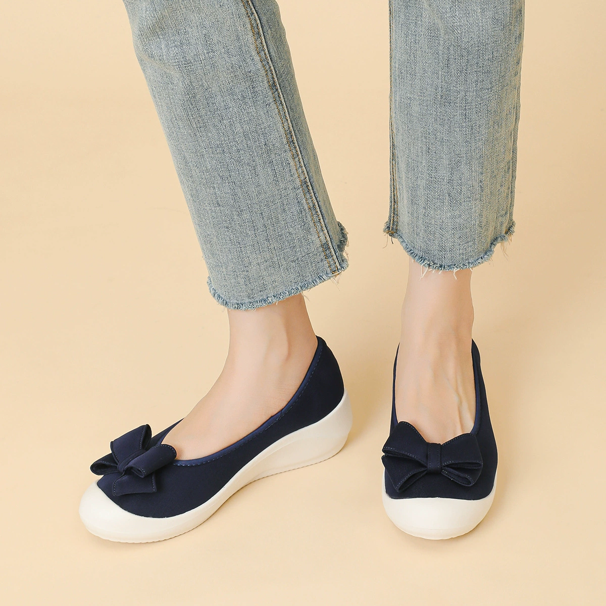 Элегантные черные балетки с бантом для женщин, летние ультралегкие удобные сабо на мягкой подошве, женские туфли на толстой платформе