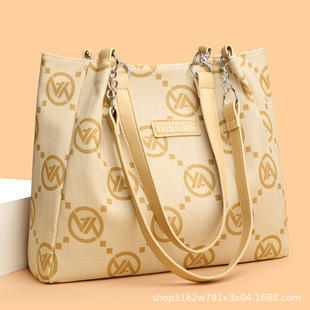 �Ứ���������ذ���Ů�¿�r�д�W���������֋���μ���б��