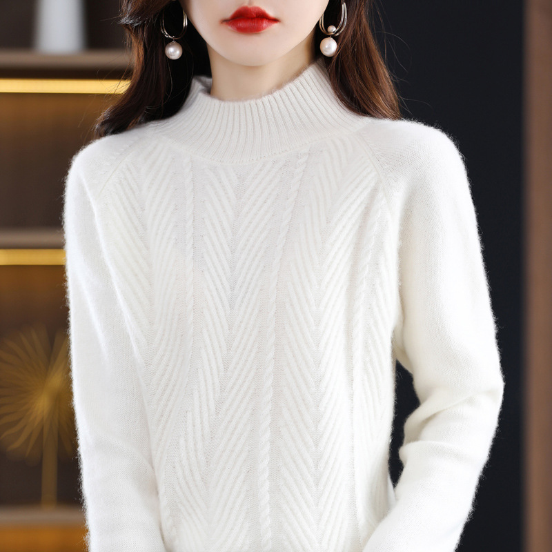 Ropa de otoño e invierno 2024 nuevo popular de este año popular hermoso medio cuello alto grueso suéter de las mujeres camisa de fondo de estilo occidental