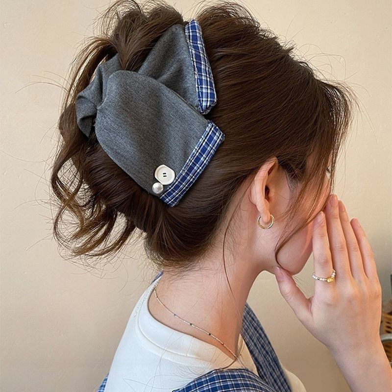 女性の後頭部の髪のボリュームの多い女性のための甘い気質の貝殻三角形ヘアクリップ 2025 新しいサメクリップヘアピンヘッドバンド|undefined