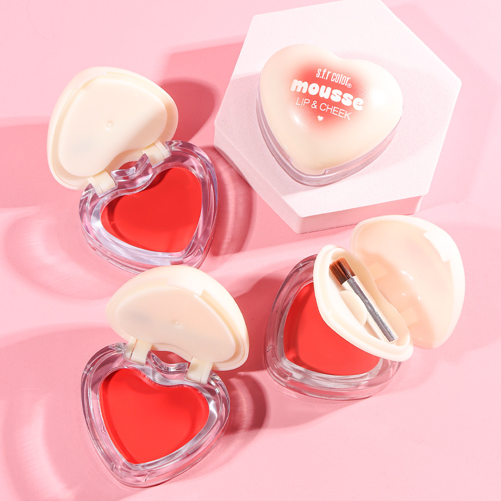 Explosión natural pura quiere mejorar el color de los labios y mejillas de doble uso amor esmalte labial con cepillo de comercio exterior maquillaje al por mayor