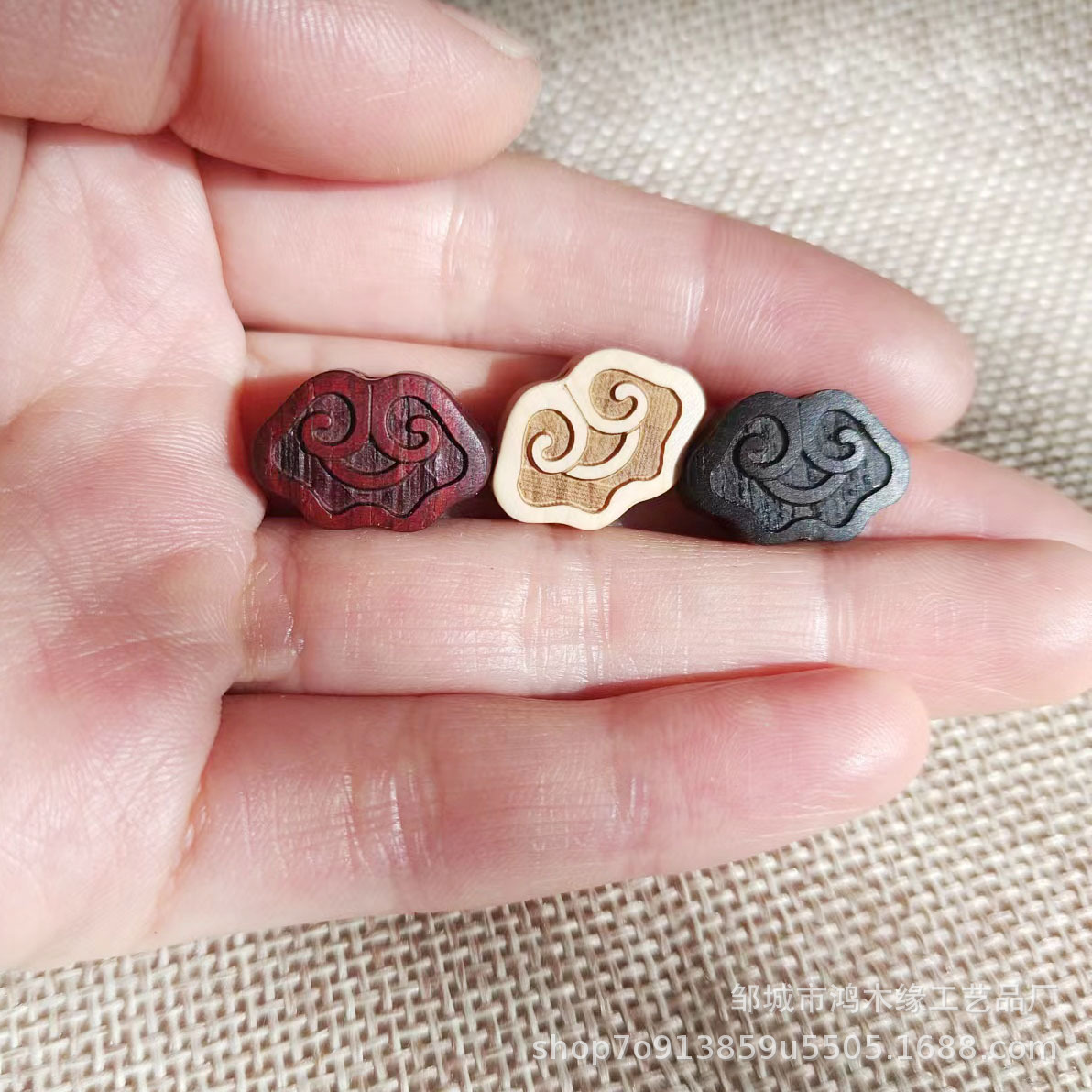 Double-sided carved accessories