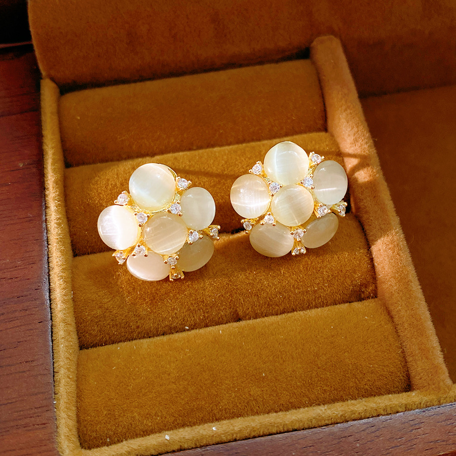 18k oro real chapado aguja de plata galvanizado pendientes de piedra cuadrada temperamento exquisito pendientes de moda lujo ligero de alta sensación de pendientes