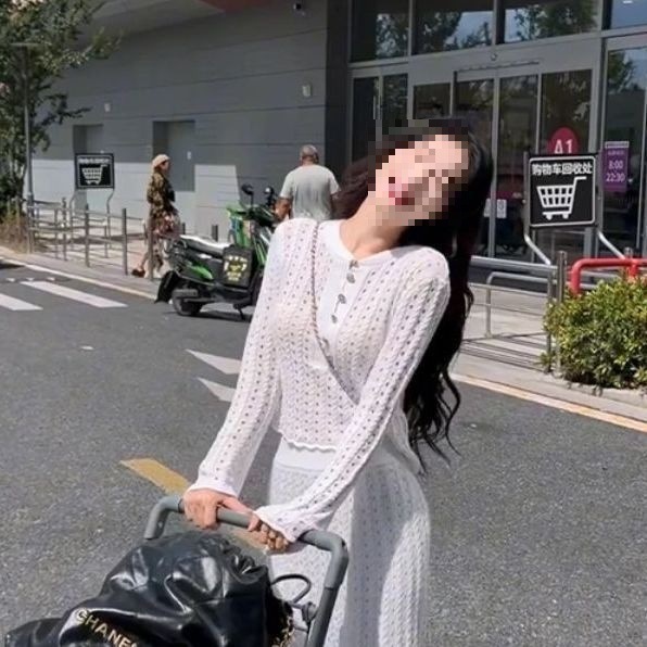 2025超火穿搭一整套早秋季女小香风白色镂空针织衫半身裙两件套装|undefined