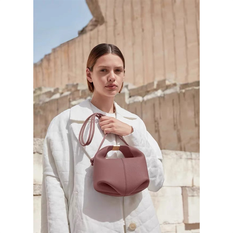 Umhängetasche, neue Dumpling-Lunchtasche aus echtem Leder in Top-Qualität, High-End-Crossbody-Handtasche im Nischendesign, Cloud-Tasche, Lunchbox-Tasche._voghion.com