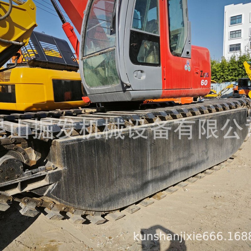 Silt digging and cleaning equipment Hitachi ZX60 ship digging amphibious land amphibious excavator Silt digging and cleaning equipment Hitachi ZX60 ship digging amphibious land amphibious excavator