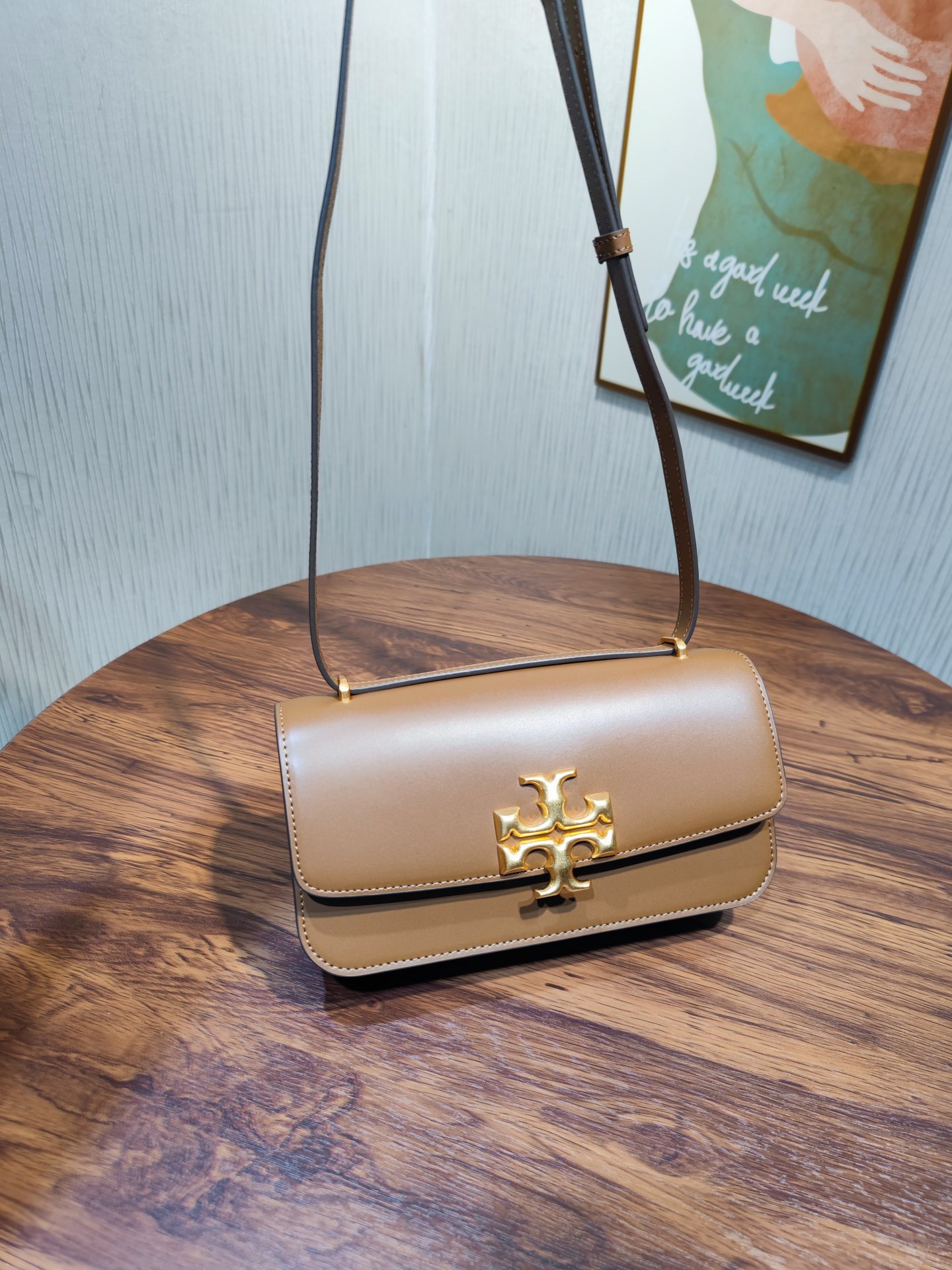 Qadın Dəri Çanta Eleanor Gold Brick Baguette Forması