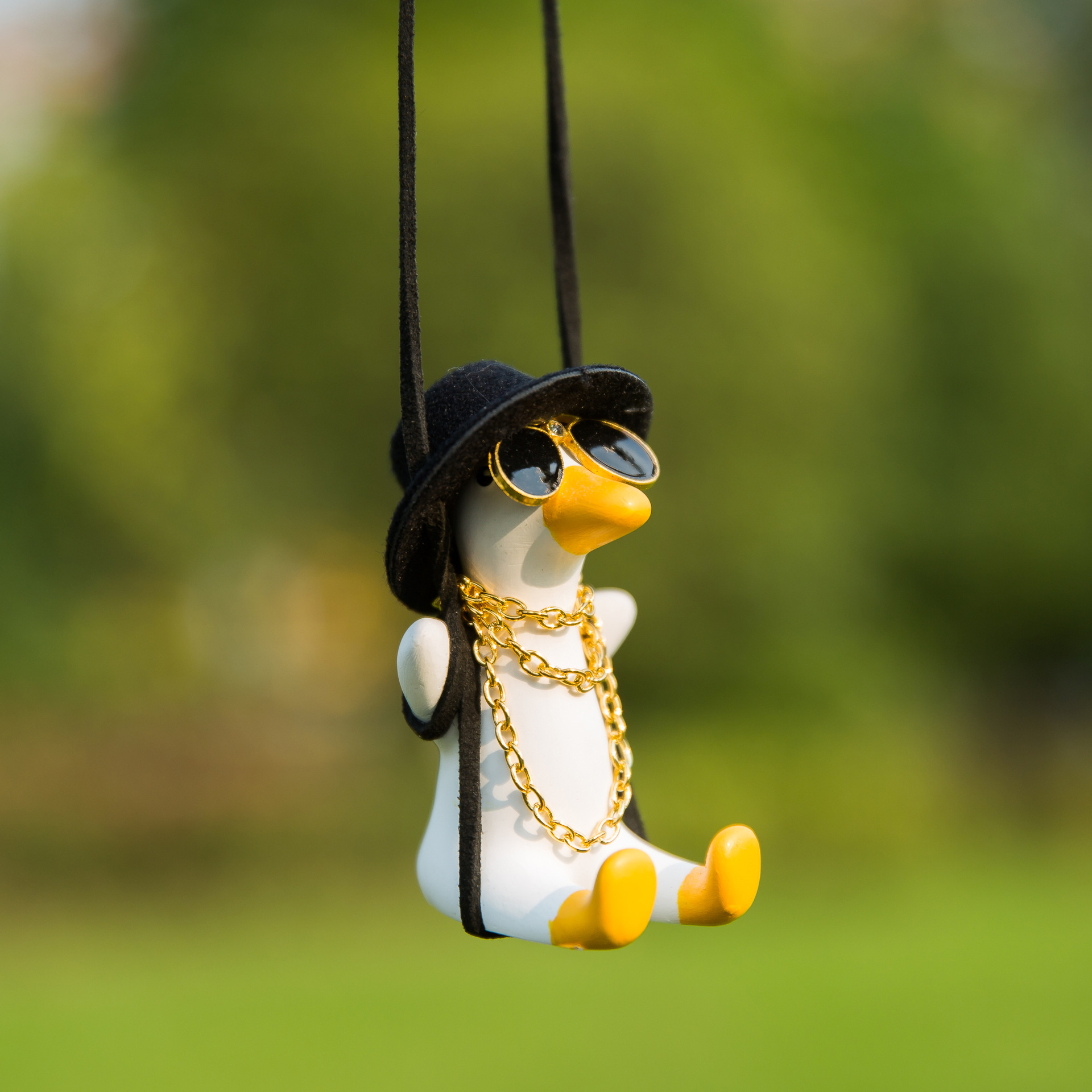 Cross-Border Car Hanging Ornaments Swing Duck Car Hanging Decoration Car Essential Supplies Car Interior Accessories