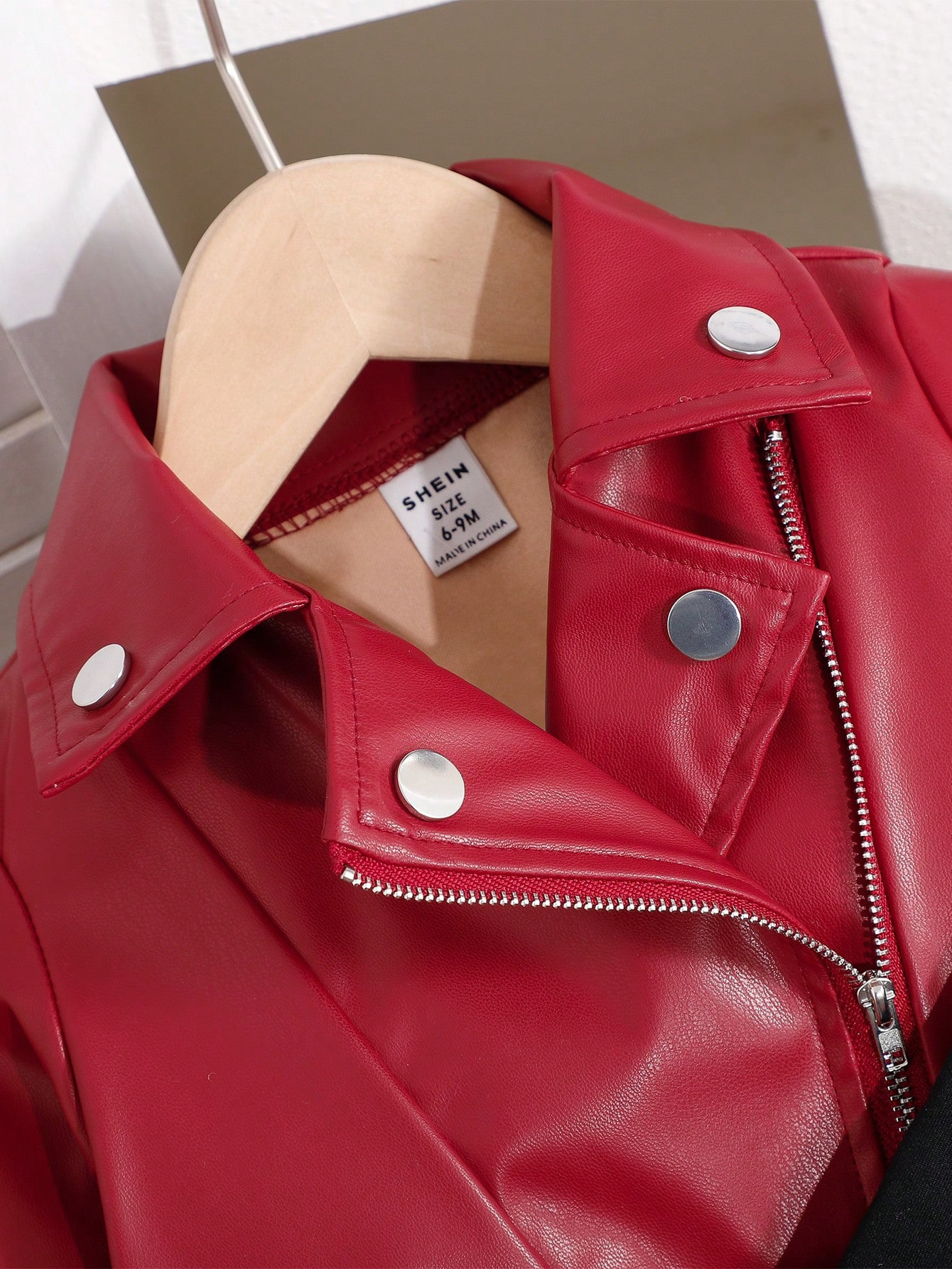 Dreiteiliges Set im koreanischen Stil für Mädchen, Herbst/Winter, hochwertige Motorradbekleidung aus PU-Leder mit Revers, Kleinkinderkleidung (3-7 Jahre)_voghion.com